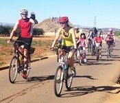 Més de 200 picanyers i picanyeres participaren ahir al cicle-passeig comarcal