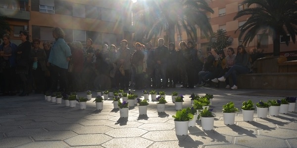 Acte de condemna a la violència cap a les dones