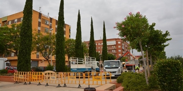 Instal·lació d'ombra al Passeig de les Lletres