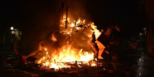 Cremà Falla Barri del Carme